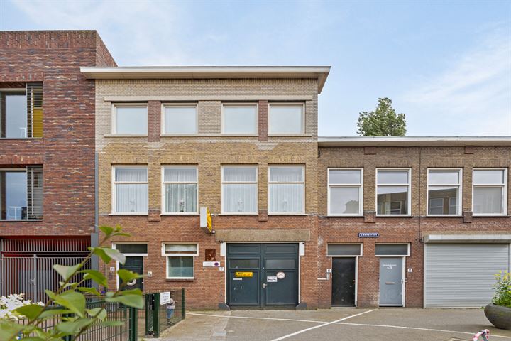 Zaanstraat 17 in 's-Gravenhage foto