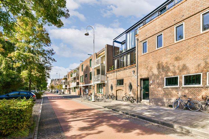 Zaanstraat 71 in Amsterdam foto