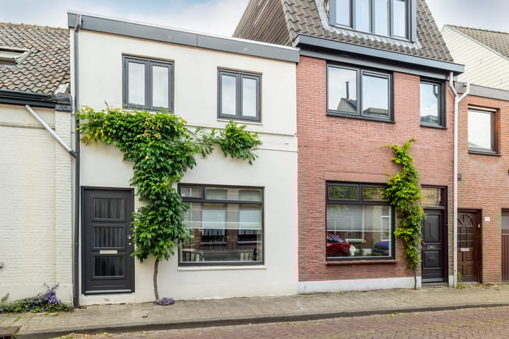 Zandbergweg 122 in Breda foto
