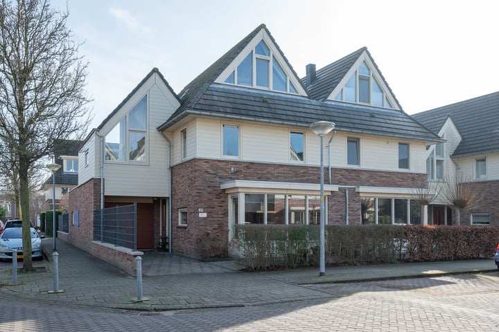 Zandenburg 39 in Hoofddorp foto