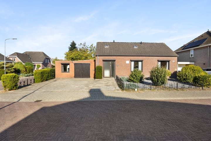 Zandsevoetpad 10 in Huissen foto