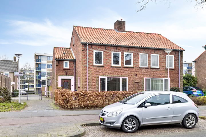 Zandstraat 48 in Bergen op Zoom foto