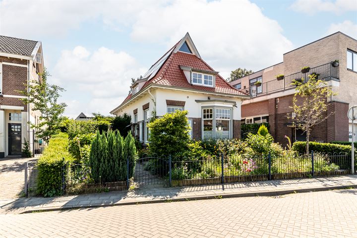 Zandvoortweg 9 in Baarn foto