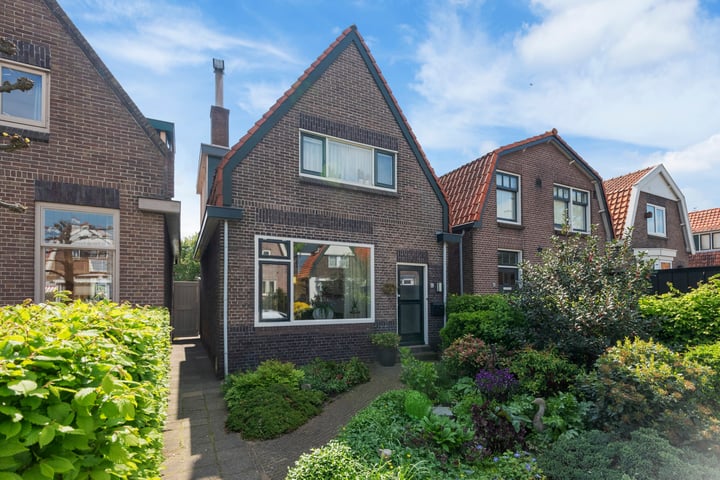 Zandweg 103 in Wormer foto