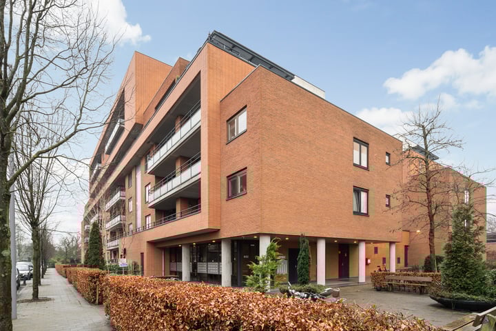 Zanglijsterstraat 131 in Rotterdam foto