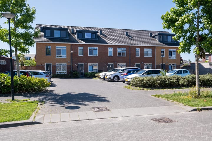 Zeebiesstraat 4 in Heerhugowaard foto