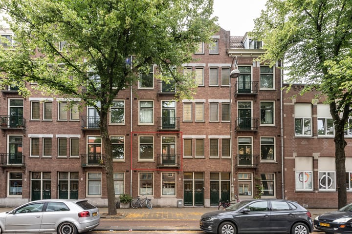Zeeburgerdijk 74-1 in Amsterdam