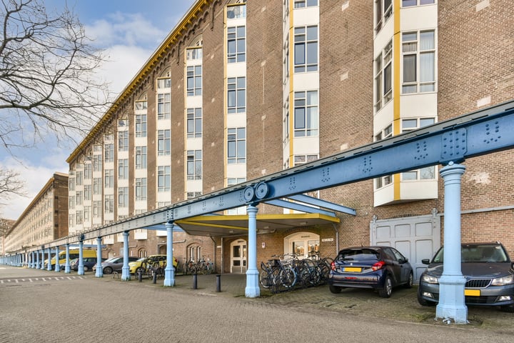 Zeeburgerkade 214 in Amsterdam foto