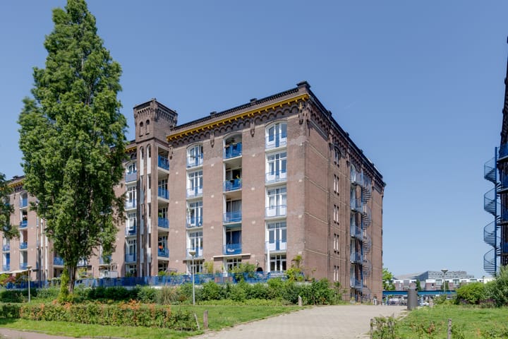 Zeeburgerkade 354 in Amsterdam foto