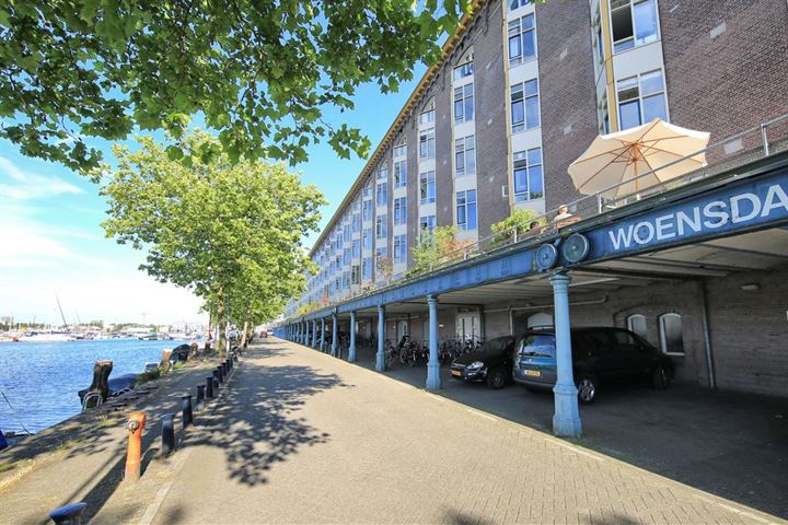 Zeeburgerkade 528 in Amsterdam foto