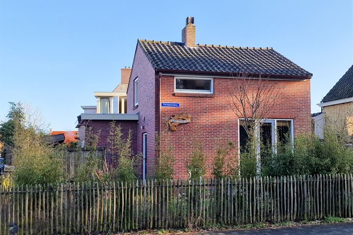 Zeedistelstraat 9 in West-Terschelling foto