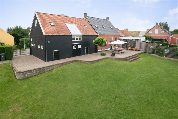 Zeedorp 6 in Ossenisse foto