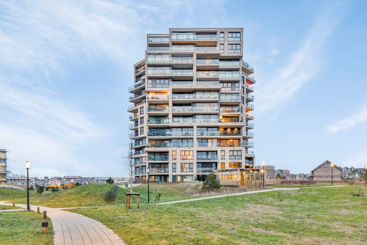 Zeeduinweg 114 in Almere foto