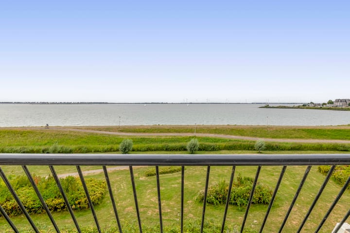 Zeegat 76 in Hellevoetsluis foto