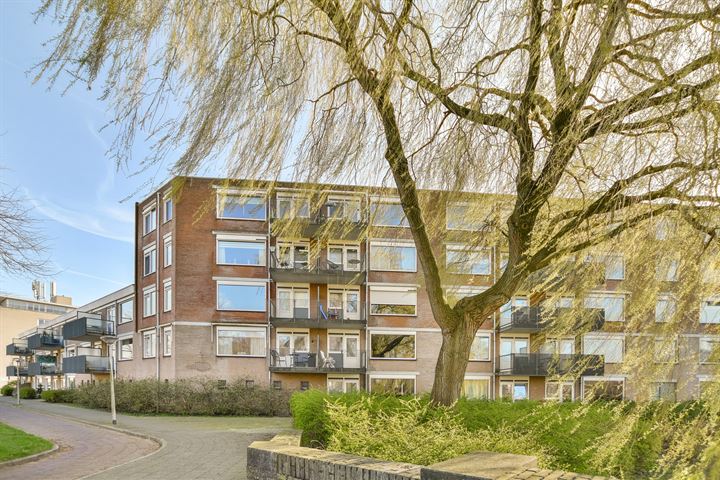 Zeelandiahoeve 191 in Amstelveen foto