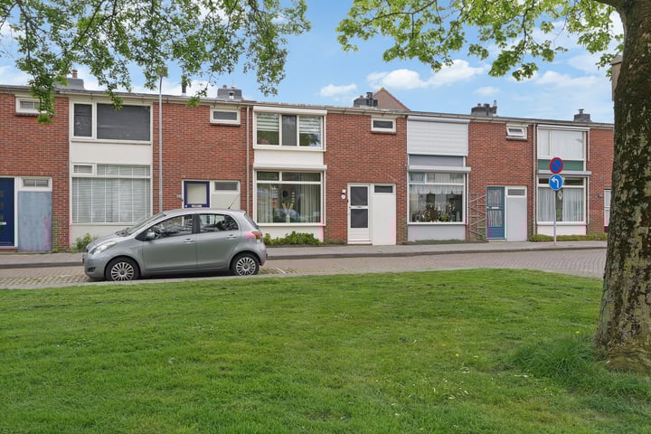 Zeelandiaplein 10 in Oost-Souburg foto