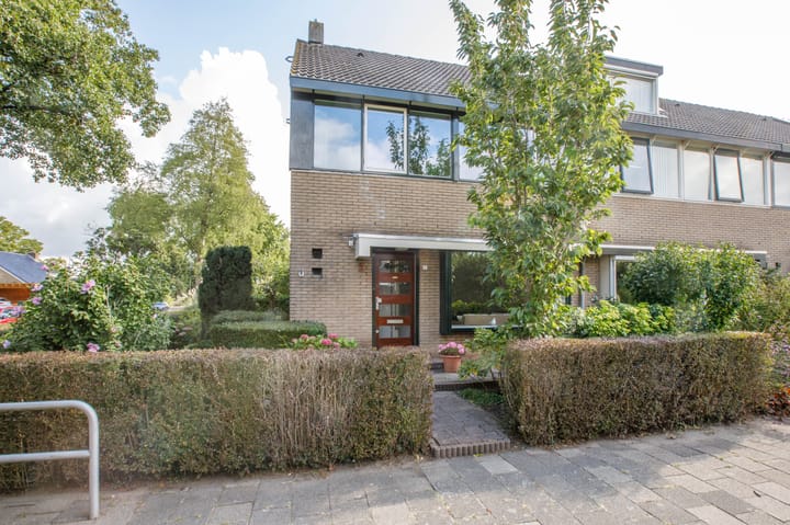 Zeemanstraat 2 in Nieuwerkerk aan den IJssel foto