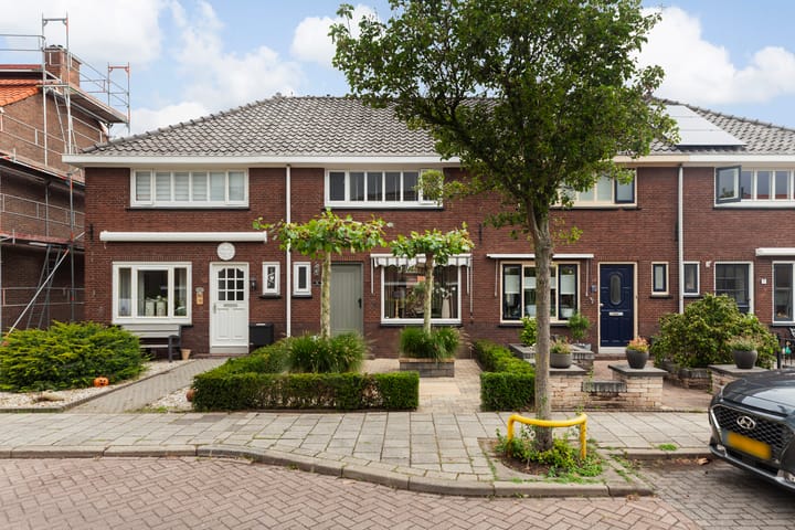 Zeevaartstraat 16 in Alblasserdam foto