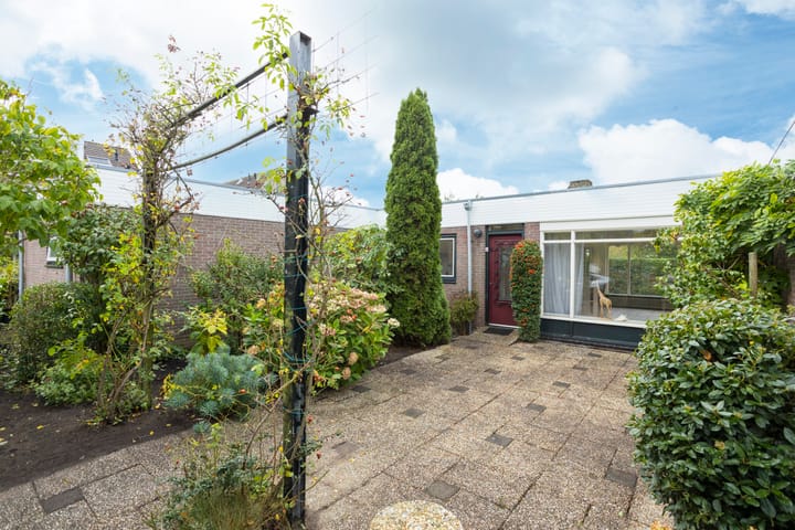 Zeilhof 4 in Rijsenhout