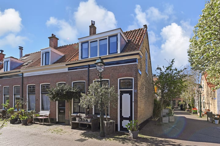 Zeilstraat 102 in 's-Gravenhage foto