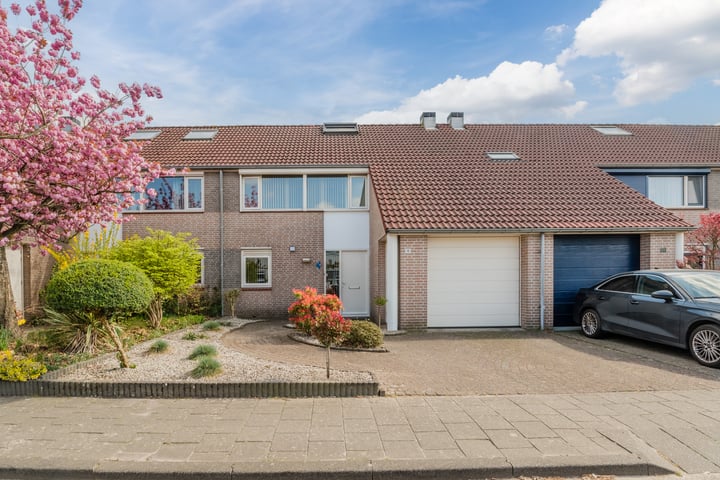 Zeislaan 18 in Oosterhout foto