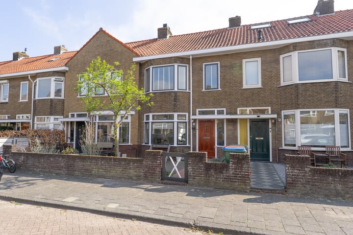 Zeisstraat 16 in Breda foto