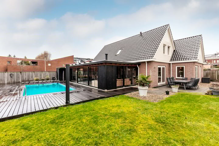 Zellingstraat 73 in Pernis Rotterdam foto