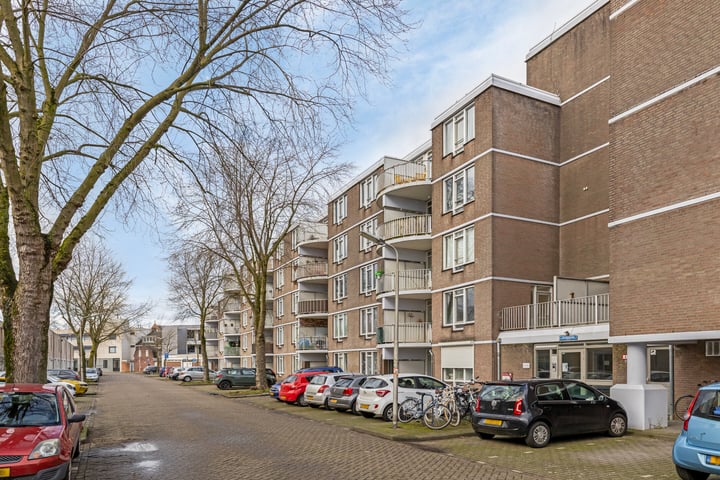 Zernikestraat 68 in Tilburg foto