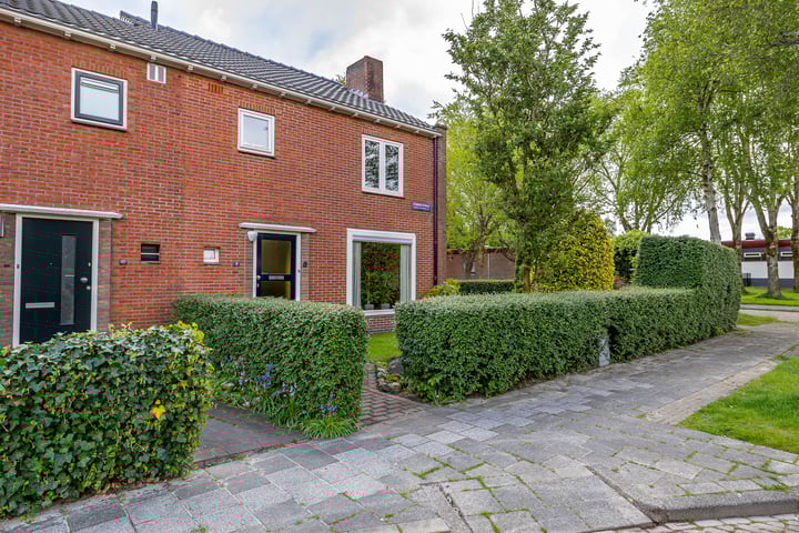 Zernikestraat 8 in Assen