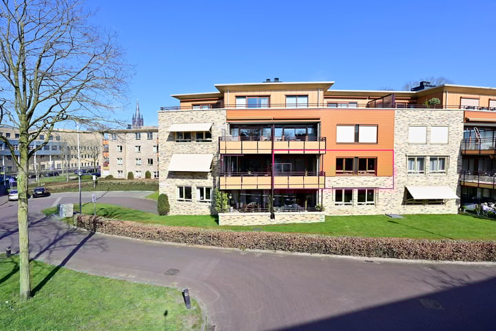 Zeshoven 7 in Hilversum foto