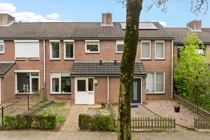 Zeswegenlaan 145 in Heerlen foto