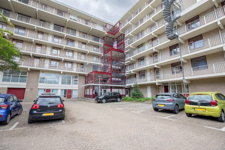 Zeswegenlaan 262 in Heerlen foto