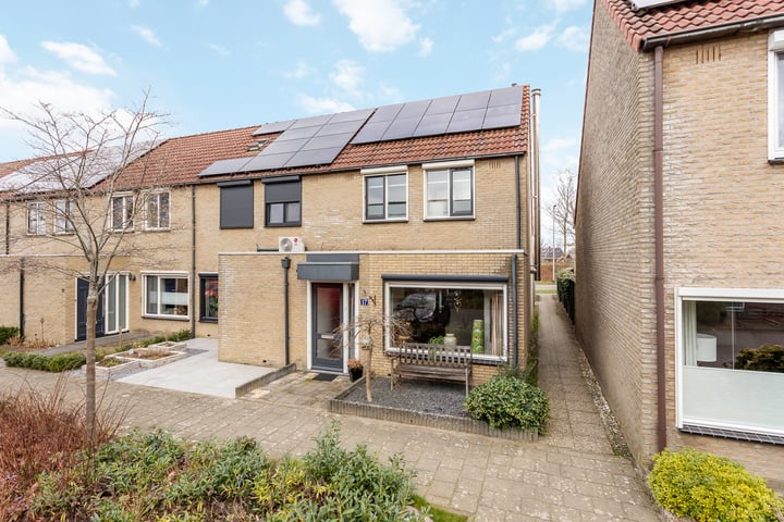 Zevenblad 17 in Oldenzaal foto