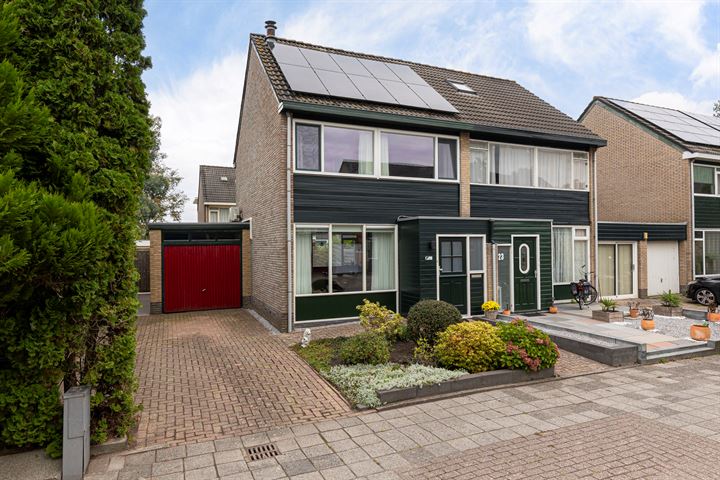 Zijlroede 21 in Heerenveen foto