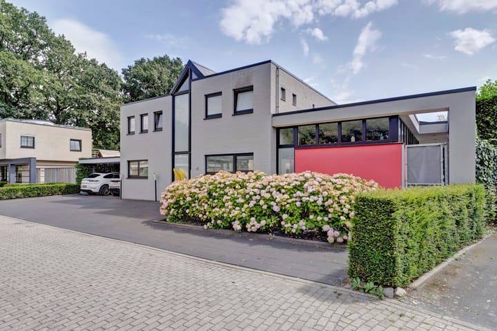 Zijpendaal 48 in Enschede