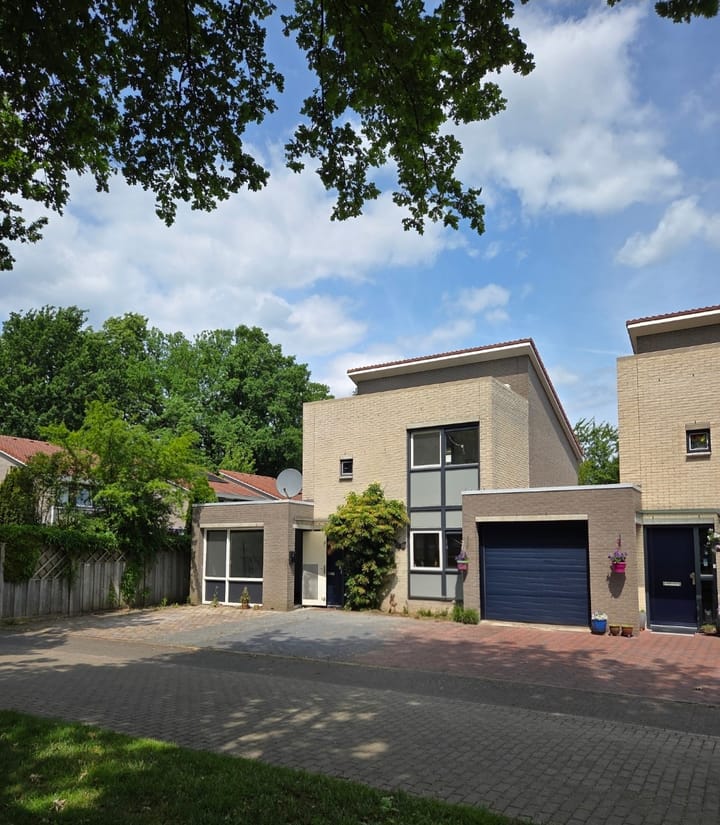 Zijpendaal 8A in Enschede