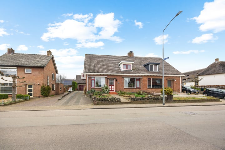 Zijveld 32 in Beneden-Leeuwen foto