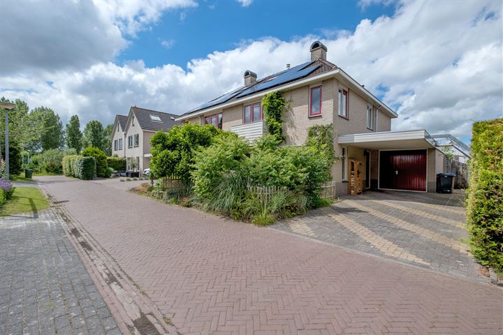 Zilvermeer 32 in Groningen foto