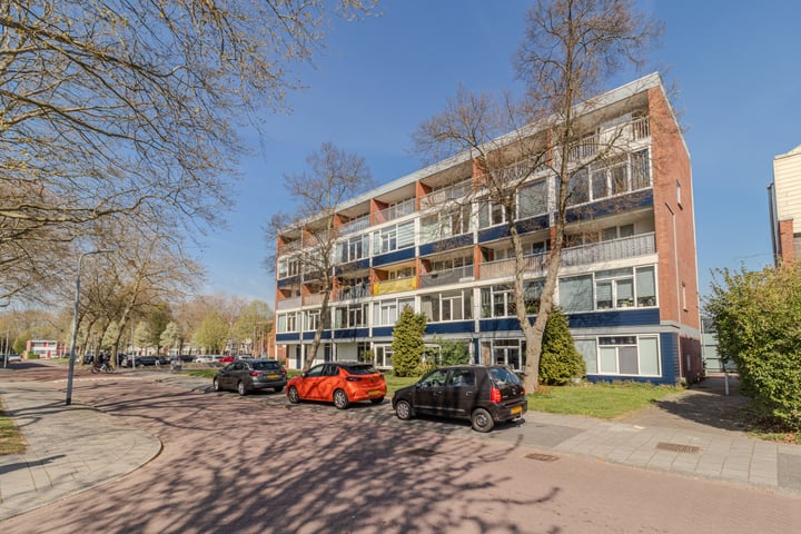 Zilverschoonplein 7 in Zaandam foto