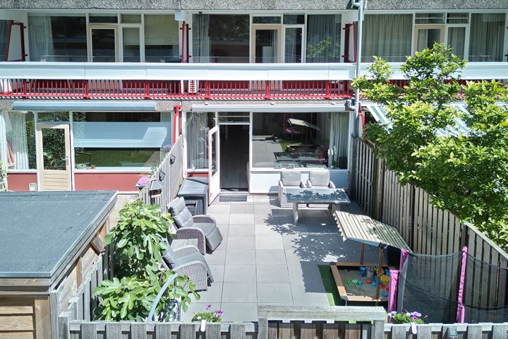 Zjoekowlaan 39 in Delft foto