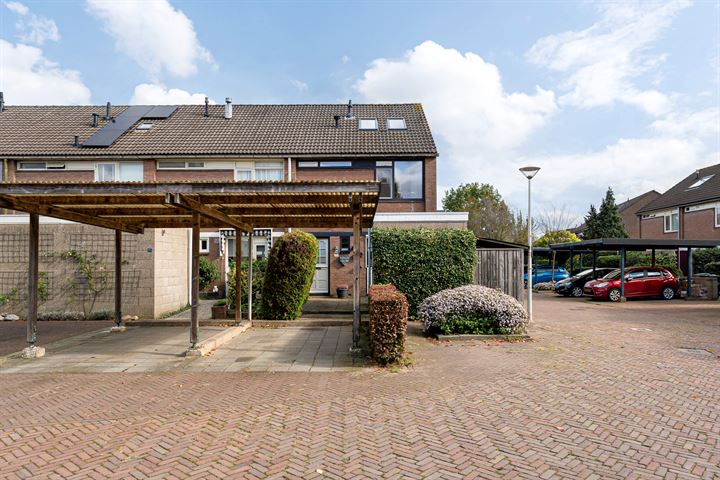Zoetendaal 99 in Elst foto