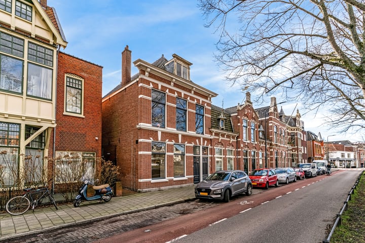 Zoeterwoudsesingel 6 in Leiden foto