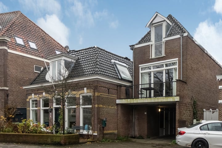 Zoeterwoudsesingel 65 in Leiden foto