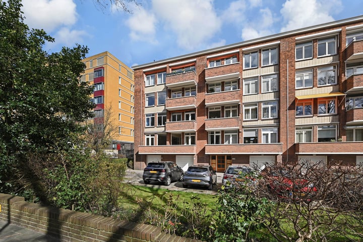 Zonnebloemstraat 245 in 's-Gravenhage foto