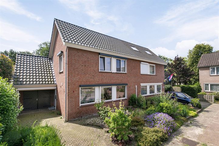 Zonnebloemstraat 9 in Eibergen foto