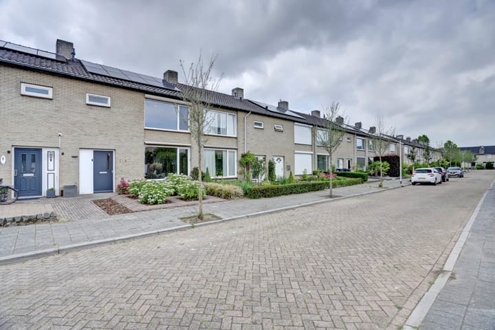 Zonnedauw 3 in Valkenswaard foto