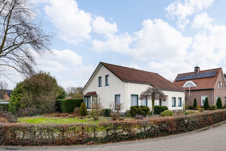 Zonnedauw 61 in Meijel foto