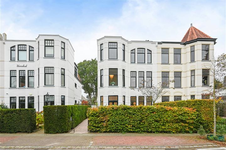 Zonnelaan 14 in Hilversum foto