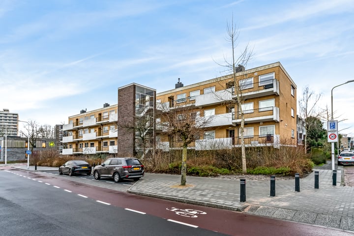 Zonnestein 115 in Amstelveen foto