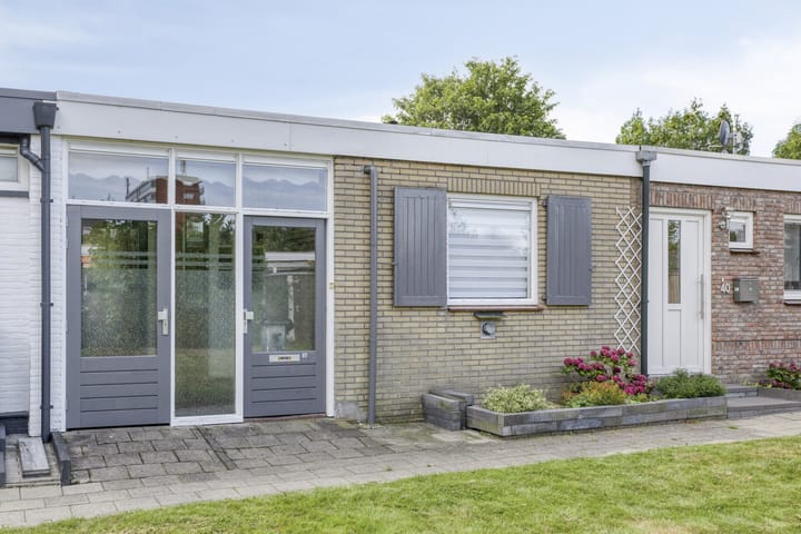 Zuid Esmarkerrondweg 38 in Enschede foto